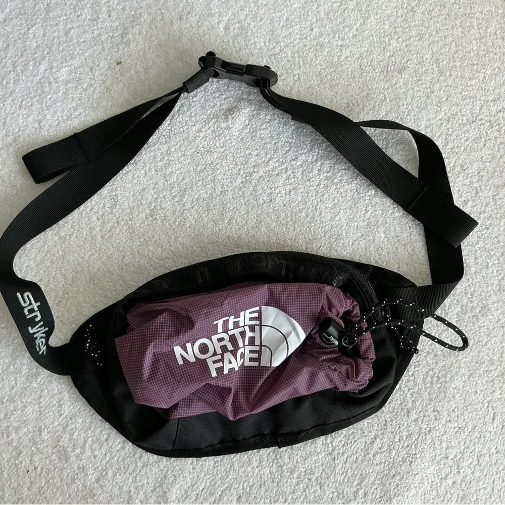 The North Face Black and Purple Belt Bag - Picture 7 of 12